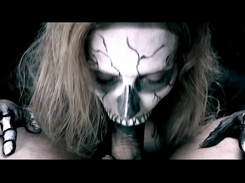 ❤️ Demon jente suger kuk med sin svarte munn og svelger cum. ❌ Jævla video på porno no.mumsp.ru ☑